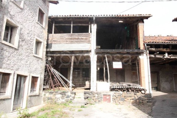 casa indipendente in vendita a Valdagno