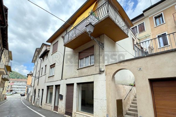 casa semindipendente in vendita a Valdagno