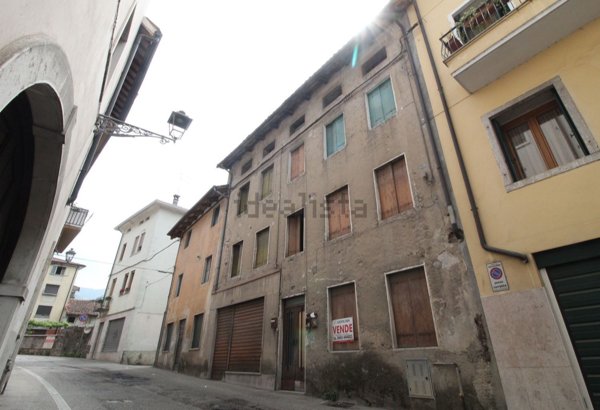 casa indipendente in vendita a Valdagno