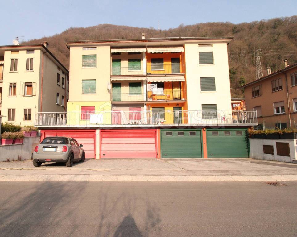 casa indipendente in vendita a Valdagno in zona San Quirico