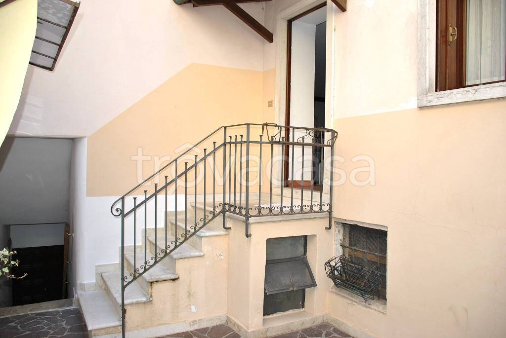 casa indipendente in vendita a Valdagno