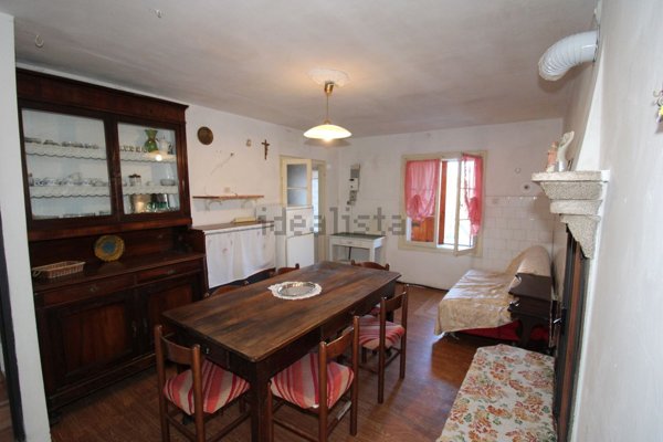 casa indipendente in vendita a Valdagno in zona Cerealto