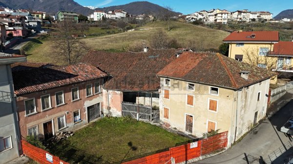 casa indipendente in vendita a Valdagno