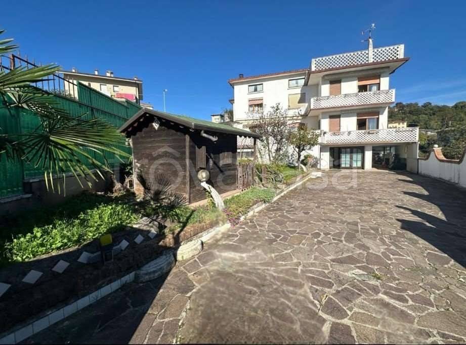 casa indipendente in vendita a Valdagno