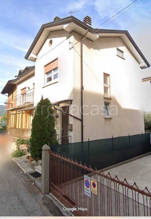 casa indipendente in vendita a Valdagno