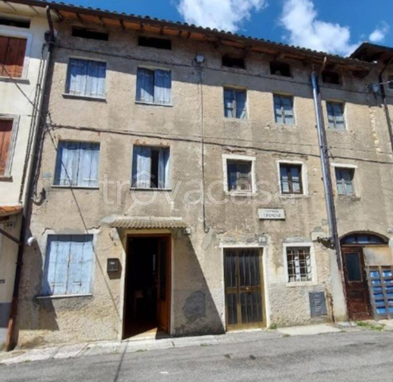 casa semindipendente in vendita a Valdagno in zona Maglio di Sopra