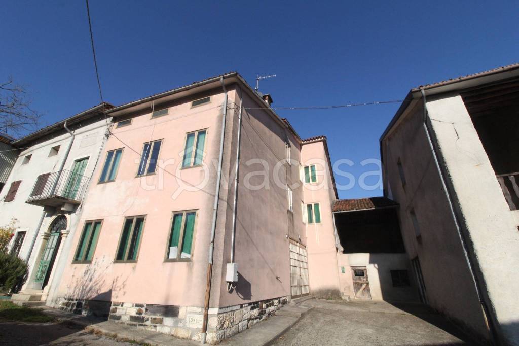 casa indipendente in vendita a Valdagno