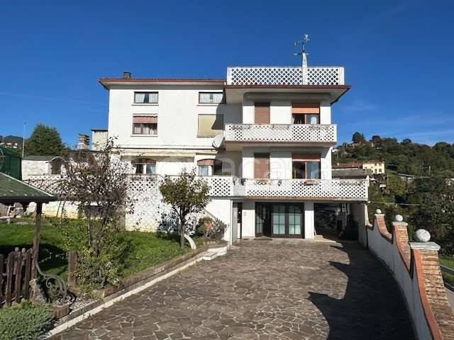 casa indipendente in vendita a Valdagno