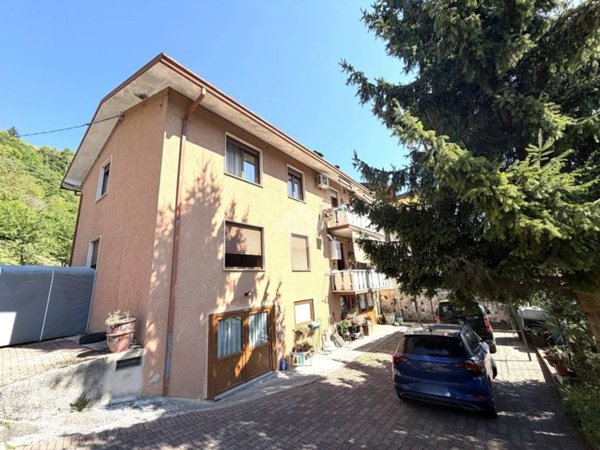 appartamento in vendita a Valdagno in zona Maglio di Sopra