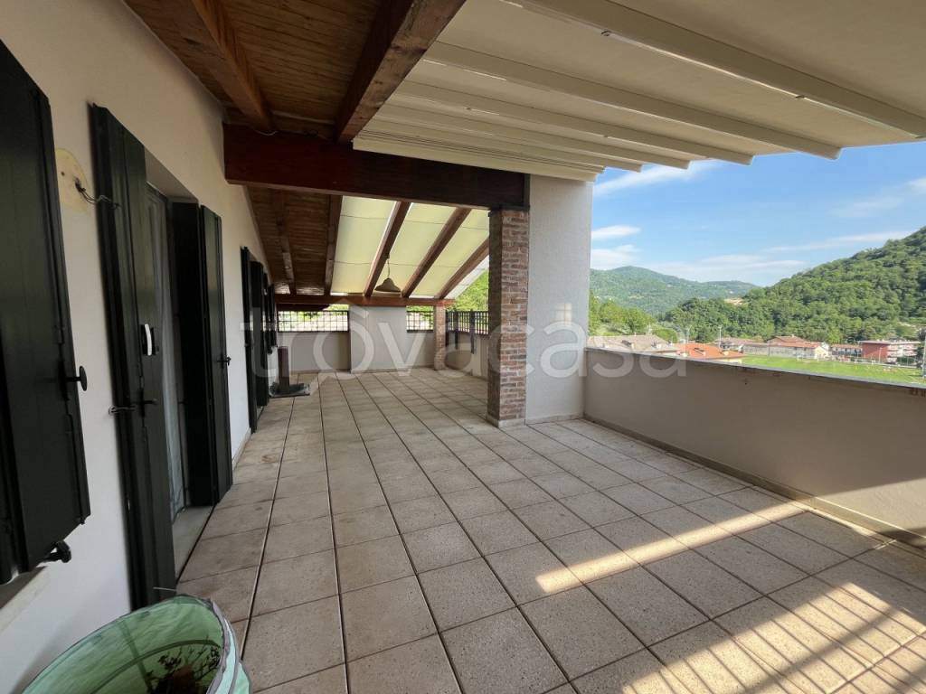 casa indipendente in vendita a Valdagno in zona Maglio di Sopra