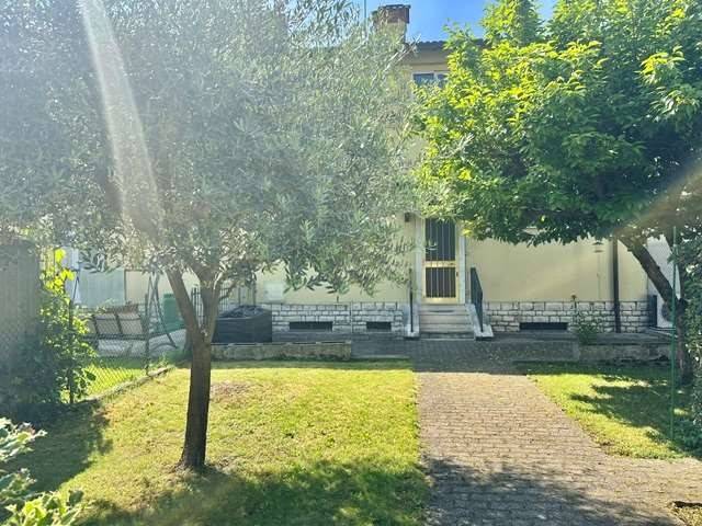 casa indipendente in vendita a Valdagno