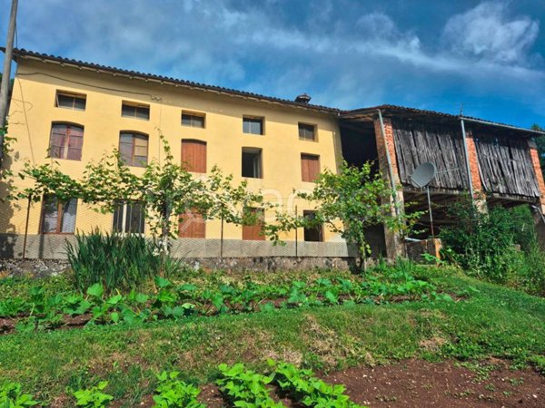 casa indipendente in vendita a Valdagno in zona Piana