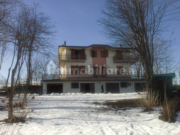 esavano in vendita a Valdagno in zona Castelvecchio