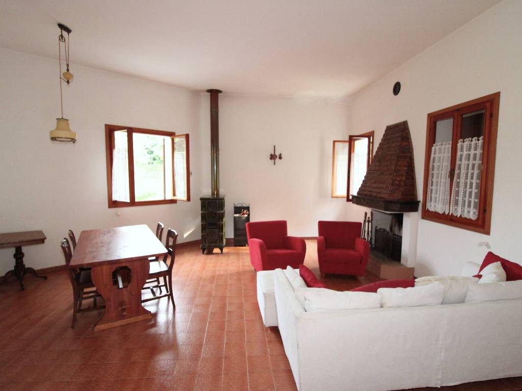 casa indipendente in vendita a Valdagno in zona Castelvecchio