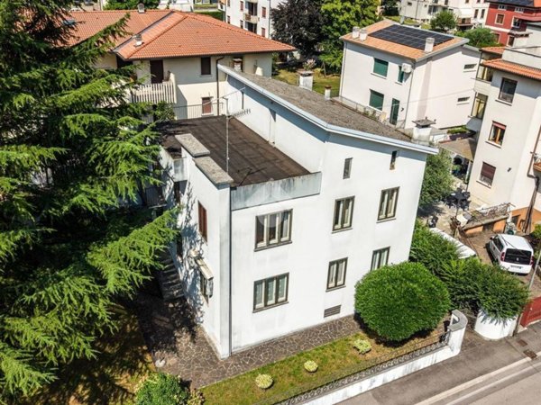 casa indipendente in vendita a Valdagno