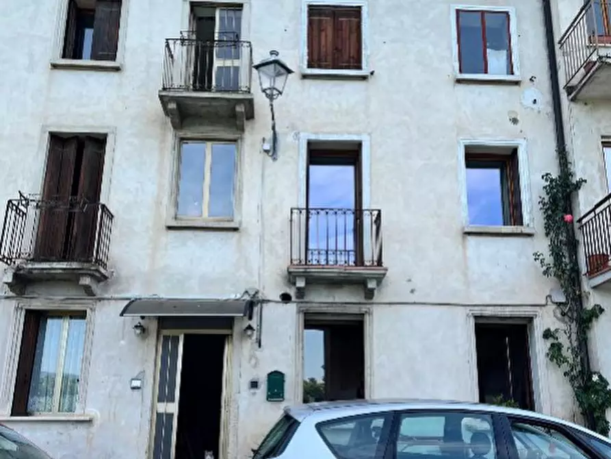 casa indipendente in vendita a Valdagno in zona Massignani