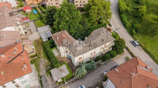 casa indipendente in vendita a Valdagno