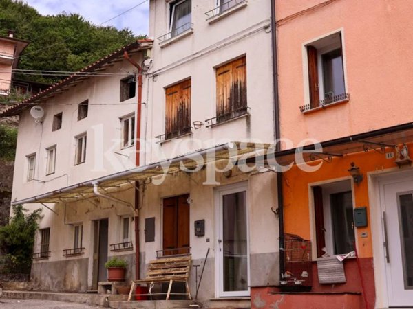 casa indipendente in vendita a Valdagno