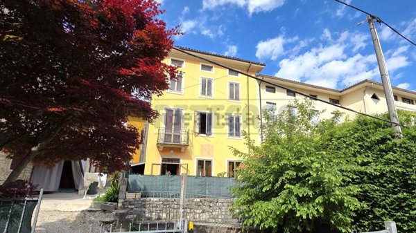 casa indipendente in vendita a Valdagno in zona Novale