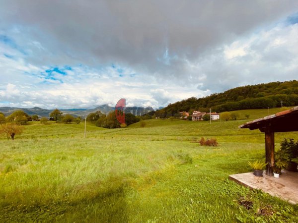 casale in vendita a Valdagno in zona Massignani