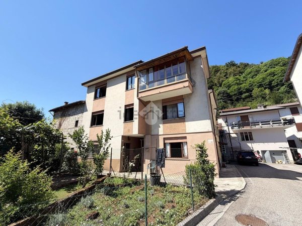 casa indipendente in vendita a Valdagno