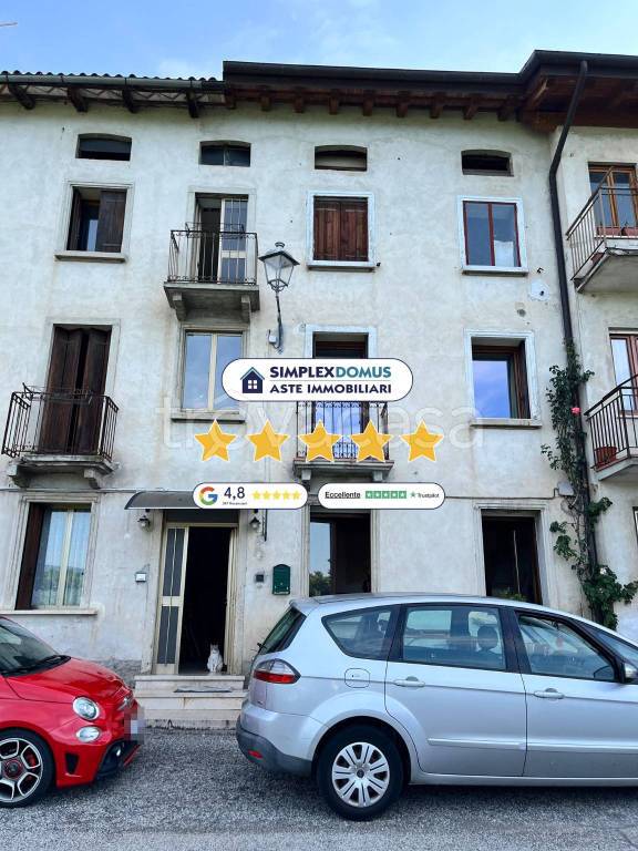 casa indipendente in vendita a Valdagno in zona Massignani