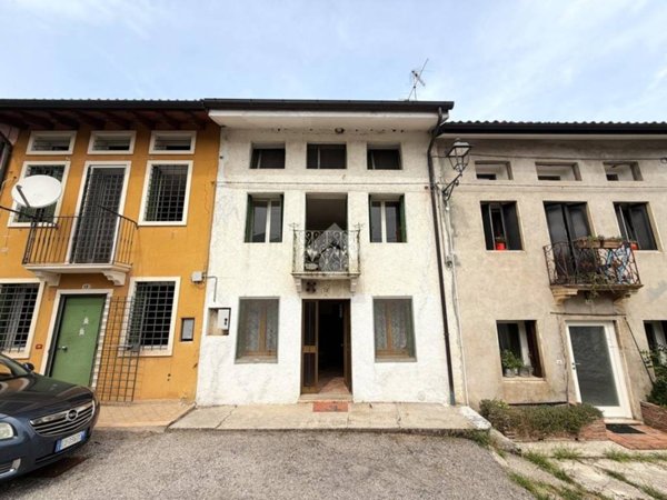 casa indipendente in vendita a Valdagno