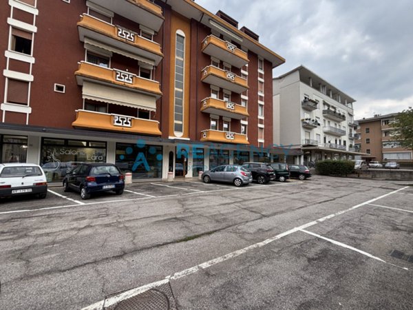 locale di sgombero in vendita a Valdagno