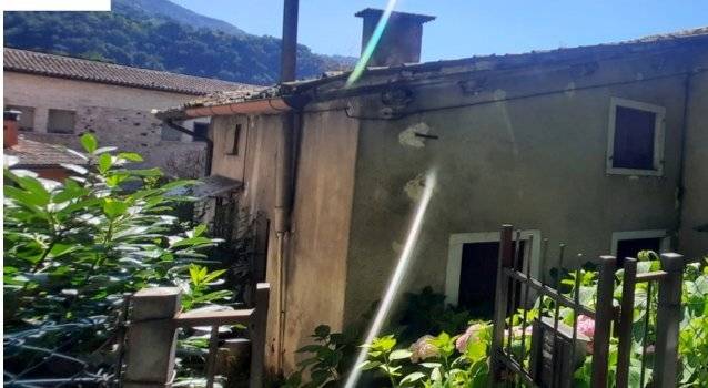 casa indipendente in vendita a Valdagno