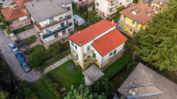 casa indipendente in vendita a Valdagno