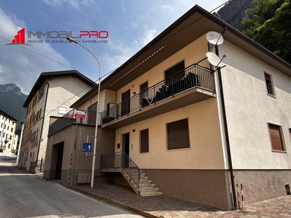 appartamento in vendita a Valdastico in zona San Pietro