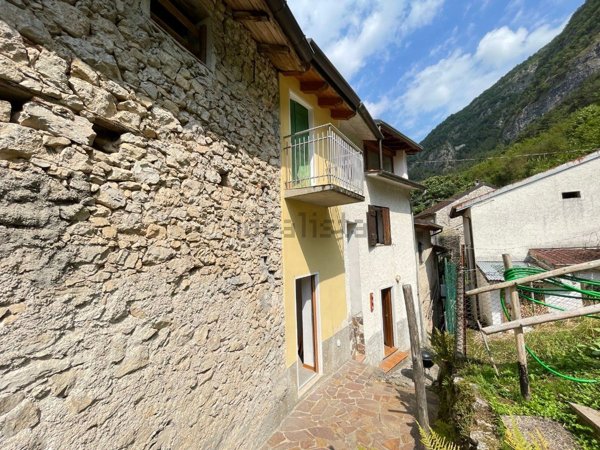 quadrivano in vendita a Valdastico in zona San Pietro