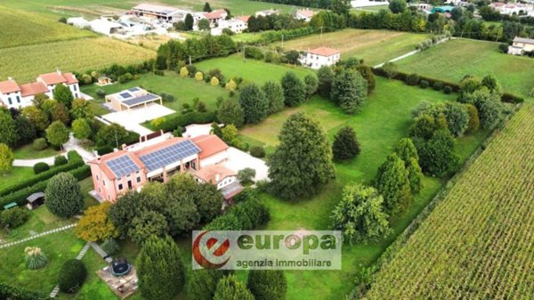 casa indipendente in vendita a Valdastico