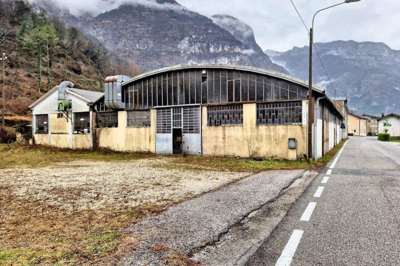terreno edificabile in vendita a Valdastico