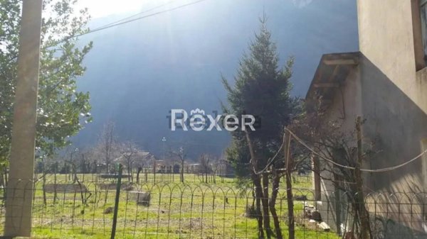 casa indipendente in vendita a Valdastico