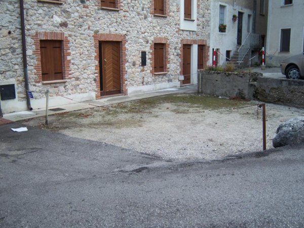 casa indipendente in vendita a Valdastico in zona Forni
