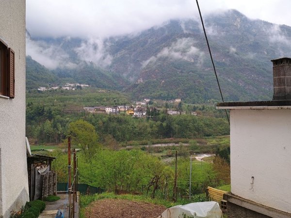 casa indipendente in vendita a Valdastico