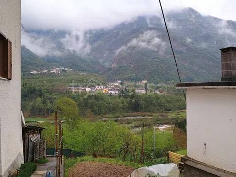 casa indipendente in vendita a Valdastico
