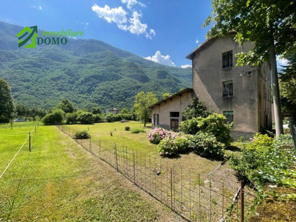 casa indipendente in vendita a Valdastico in zona Pedescala