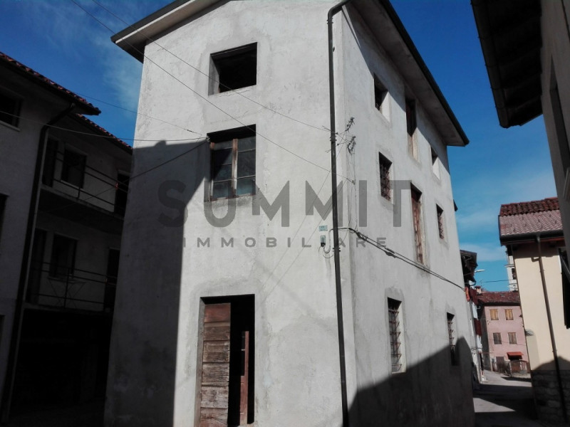appartamento in vendita a Valli del Pasubio in zona Staro