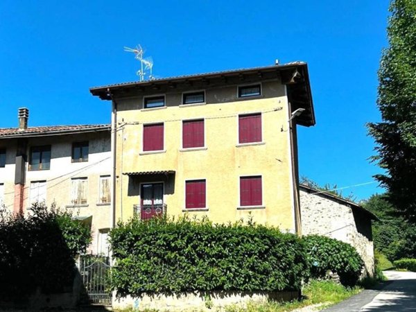 casa indipendente in vendita a Valli del Pasubio