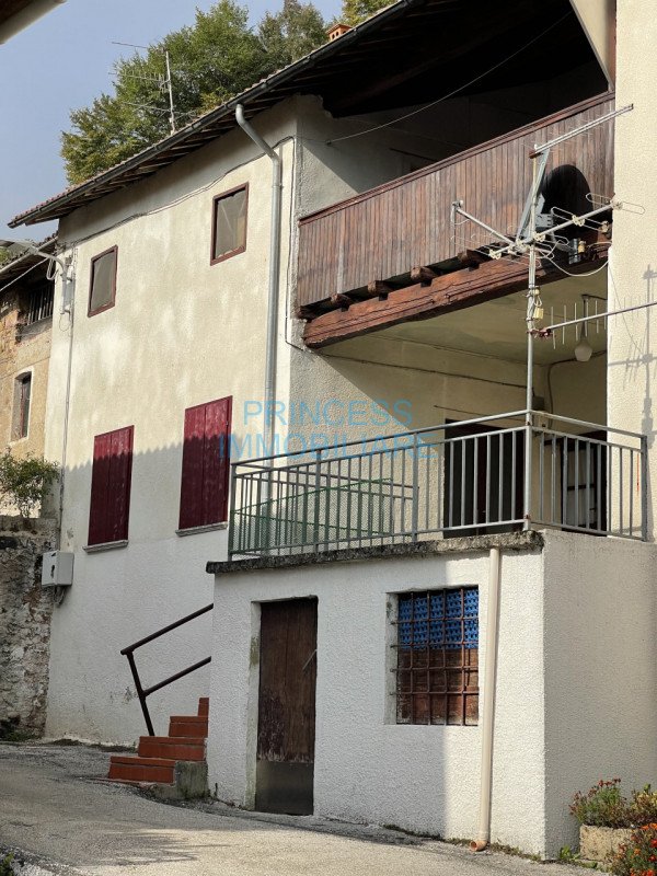 casa indipendente in vendita a Valli del Pasubio