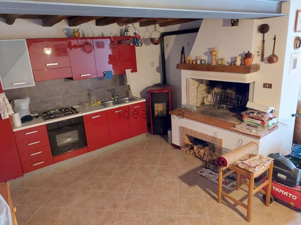 casa indipendente in vendita a Valli del Pasubio