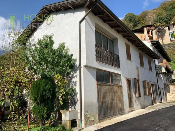 casa indipendente in vendita a Valli del Pasubio in zona Sant'Antonio