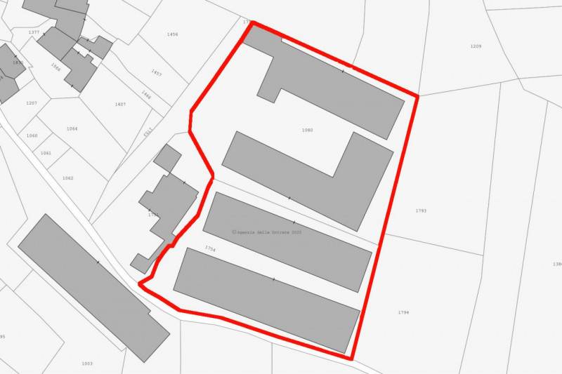 terreno edificabile in vendita a Valli del Pasubio