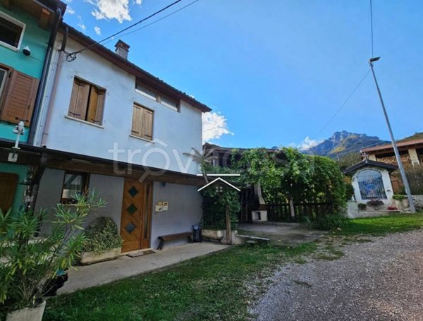 casa indipendente in vendita a Valli del Pasubio in zona Sant'Antonio
