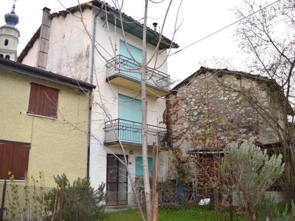 casa indipendente in vendita a Valli del Pasubio in zona Staro