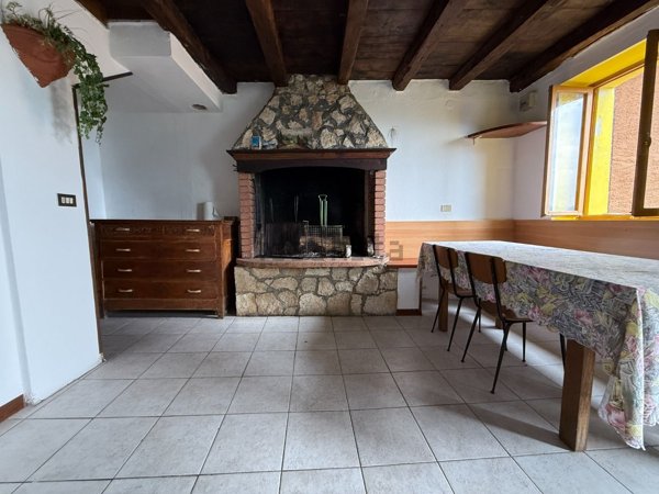 casa indipendente in vendita a Valli del Pasubio