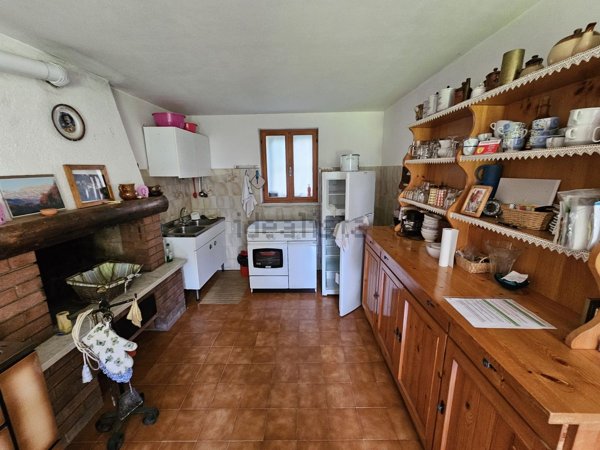 casa indipendente in vendita a Valli del Pasubio