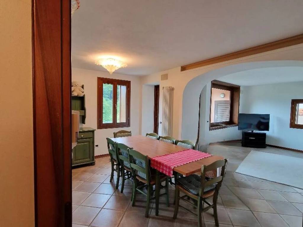 casa indipendente in vendita a Valli del Pasubio
